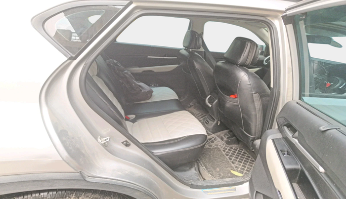 2024 KIA SONET HTK (O) 1.2 Petrol MT, Petrol, Manual, 15,117 km, interior