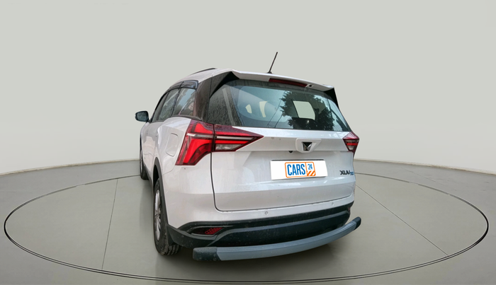 2025 Mahindra XUV700 MX Petrol MT 7 STR, Petrol, Manual, 506 km, exterior