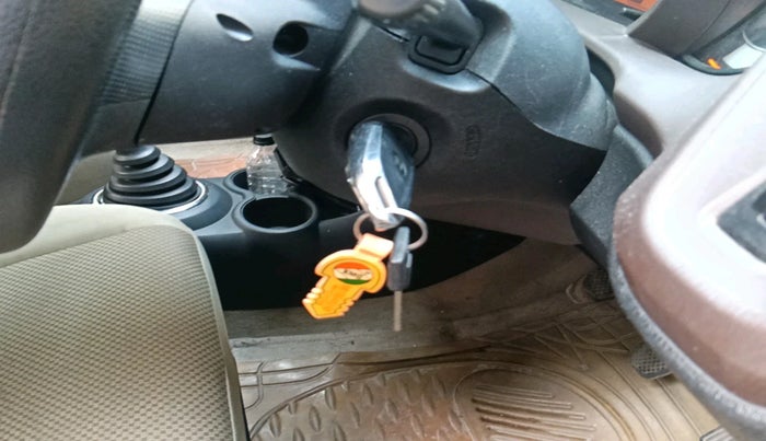 2011 Honda Brio V MT, Petrol, Manual, 47,875 km, interior