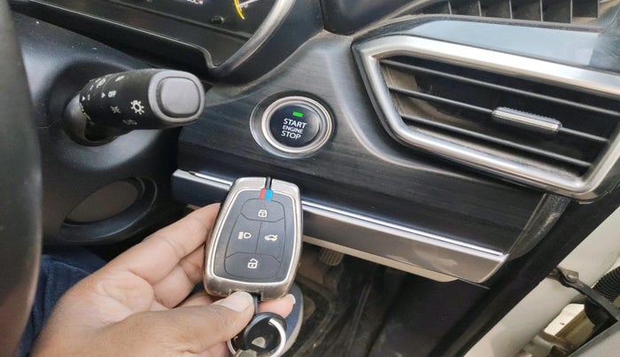 2023 Tata Safari XT PLUS, Diesel, Manual, 54,235 km, interior