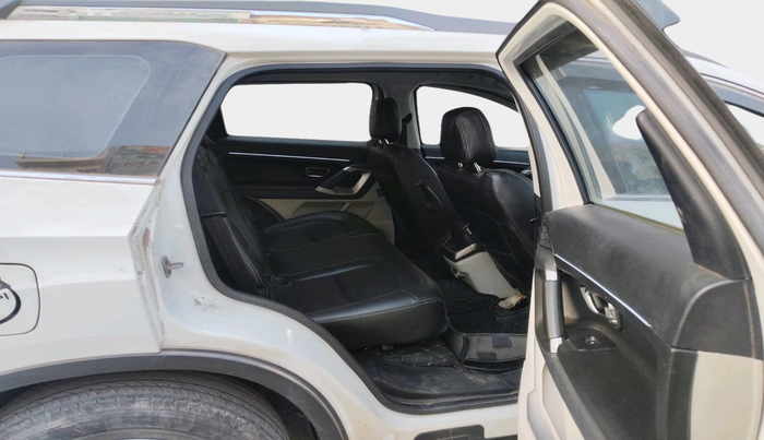 2023 Tata Safari XT PLUS, Diesel, Manual, 54,235 km, interior