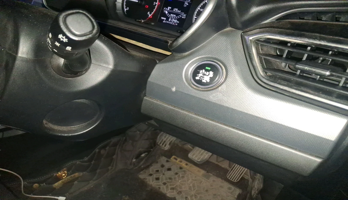 2020 Tata Harrier XT PLUS 2.0L KRYOTEC, Diesel, Manual, 61,657 km, interior