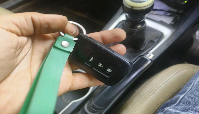 2017 Toyota Corolla Altis GL PETROL, CNG, Manual, 1,31,034 km, interior