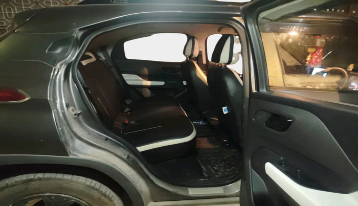 2022 Tata PUNCH ACCOMPLISHED MT, Petrol, Manual, 9,655 km, interior