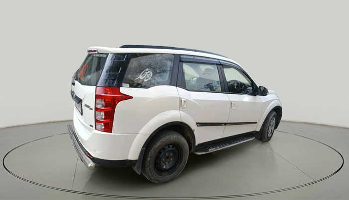 2018 Mahindra XUV500 W6 1.99, Diesel, Manual, 76,329 km, exterior