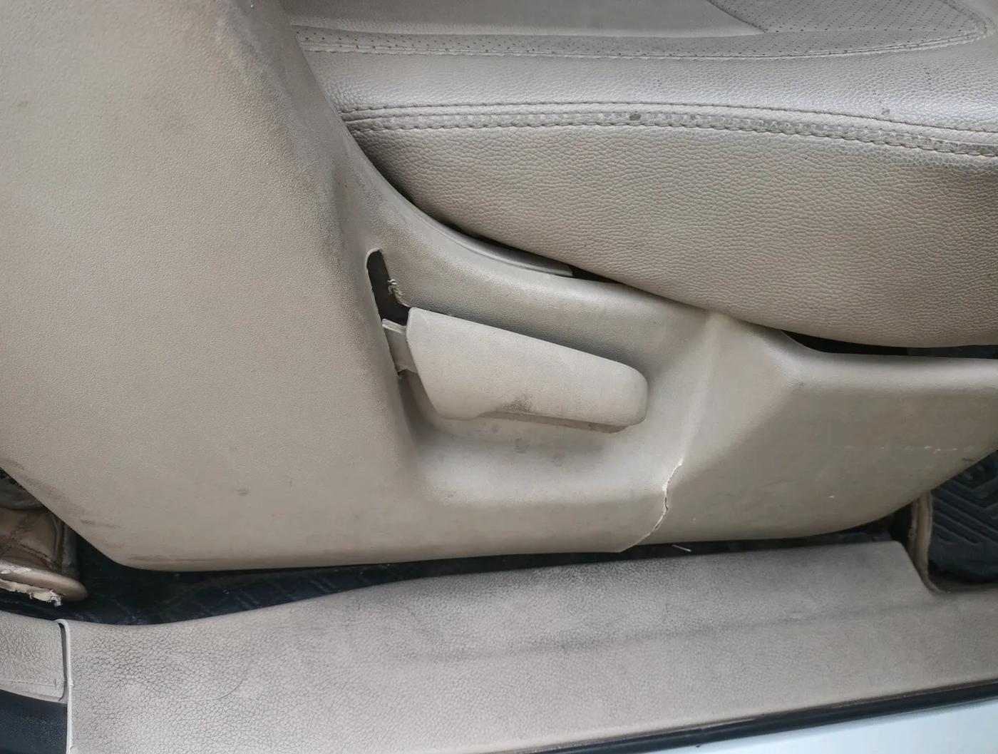 2023 Maruti Ertiga   VXI (O) CNG, Petrol, Manual, 1,10,054 km, interior