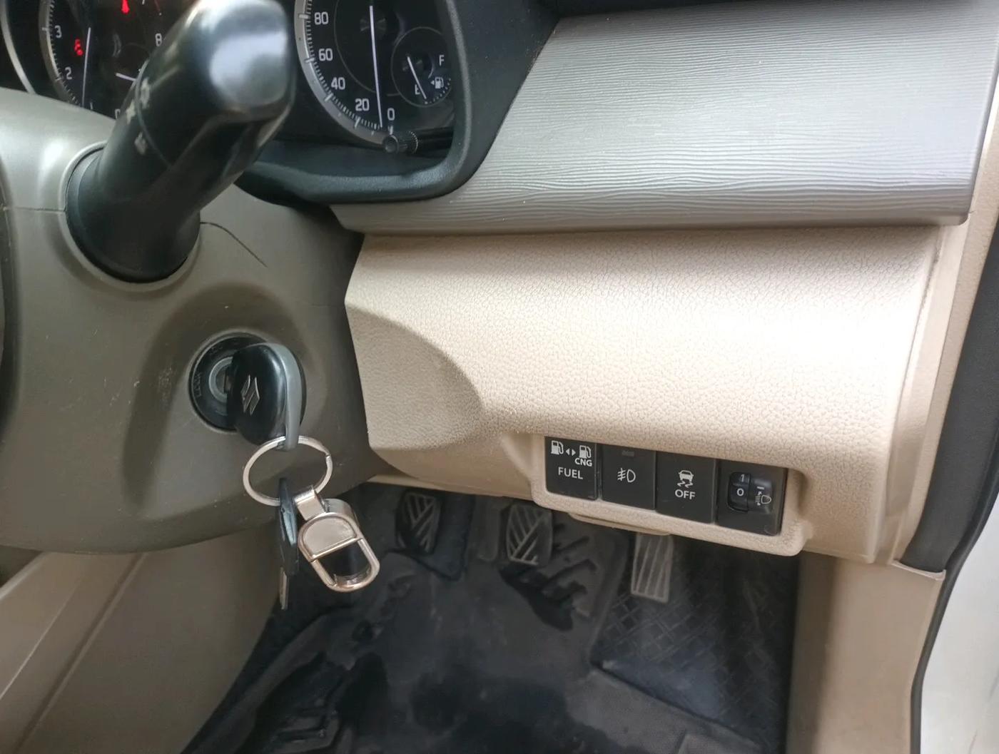2023 Maruti Ertiga   VXI (O) CNG, Petrol, Manual, 1,10,054 km, interior