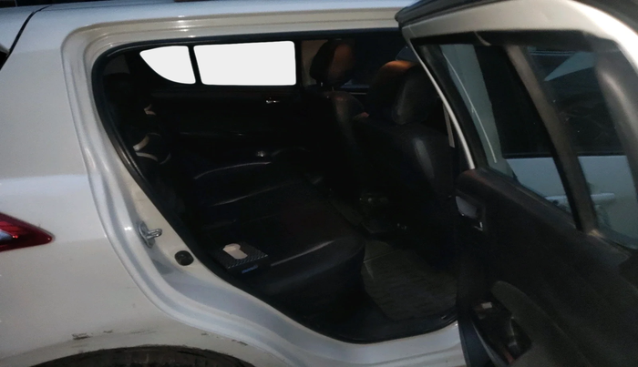 2015 Maruti Swift VXI, Petrol, Manual, 65,380 km, interior