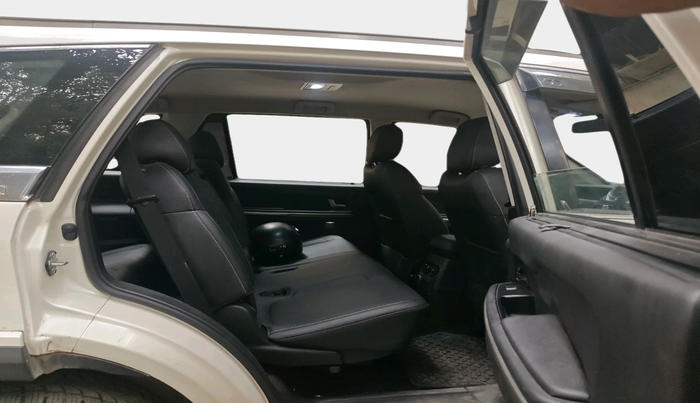 2017 Tata Hexa XTA 4X2 7 STR, Diesel, Automatic, 91,576 km, interior