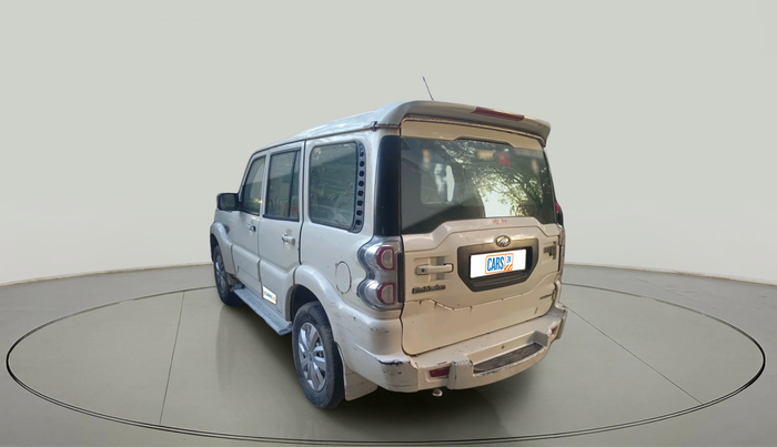 2017 Mahindra Scorpio S4 PLUS 1.99 INTELLI-HYBRID, Diesel, Manual, 99,316 km, exterior