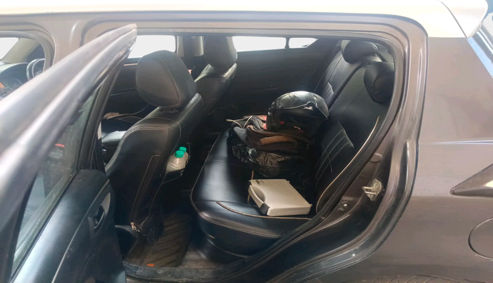 2016 Maruti Swift ZXI, Petrol, Manual, 1,36,522 km, interior