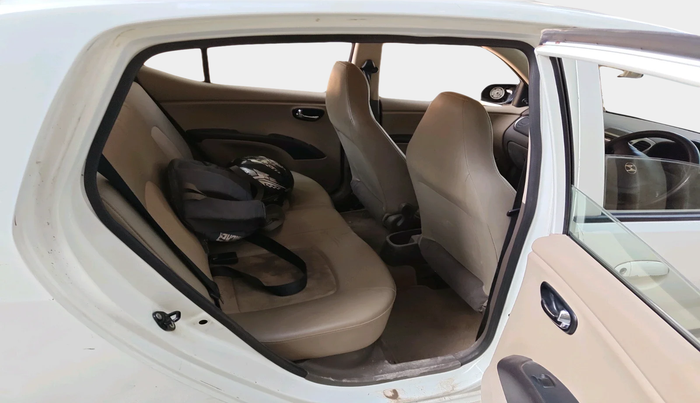 2012 Hyundai i10 MAGNA 1.1, Petrol, Manual, 36,082 km, interior