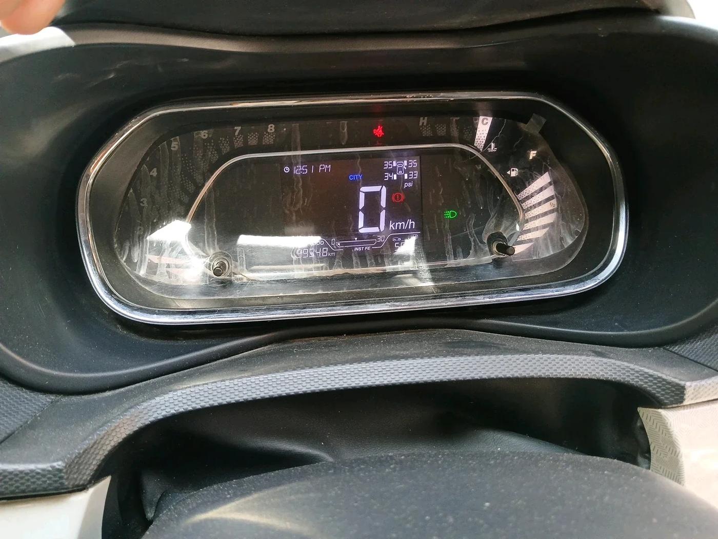 2022 Tata NEXON XZ PLUS SUNROOF DIESEL DUAL TONE, Diesel, Manual, 99,348 km, interior