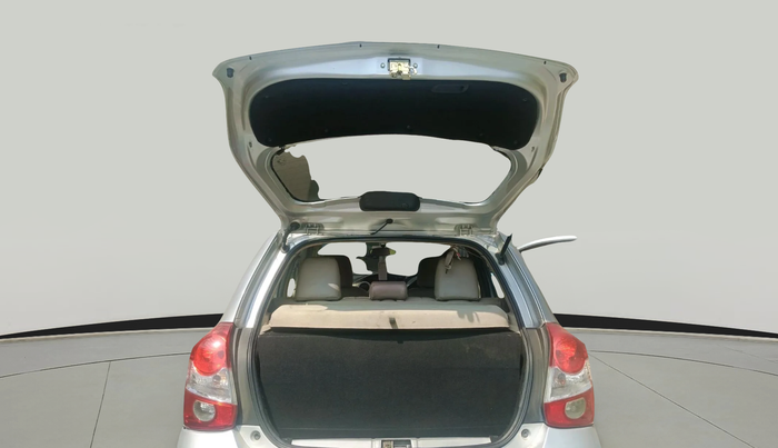 2017 Toyota Etios Liva V, Petrol, Manual, 72,304 km, exterior