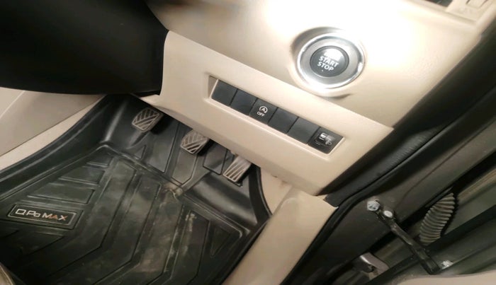 2022 Maruti Dzire ZXI, Petrol, Manual, 32,175 km, interior