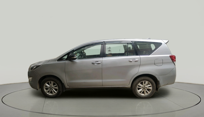 2017 Toyota Innova Crysta 2.4 VX 8 STR, Diesel, Manual, 2,85,531 km, exterior