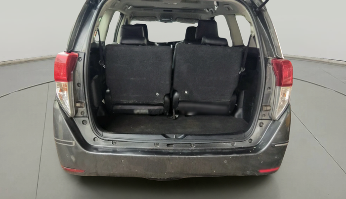 2019 Toyota Innova Crysta 2.4 VX 7 STR, Diesel, Manual, 1,21,915 km, exterior