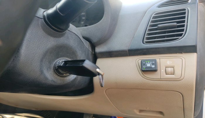 2013 Hyundai Eon ERA +, CNG, Manual, 1,14,500 km, interior