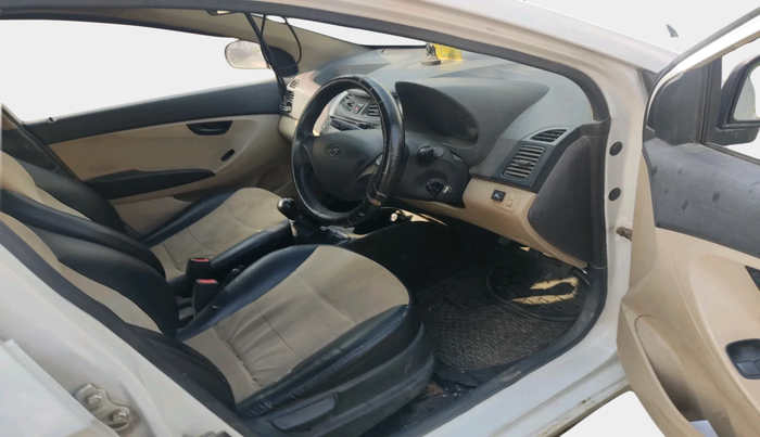 2013 Hyundai Eon ERA +, CNG, Manual, 1,14,500 km, interior