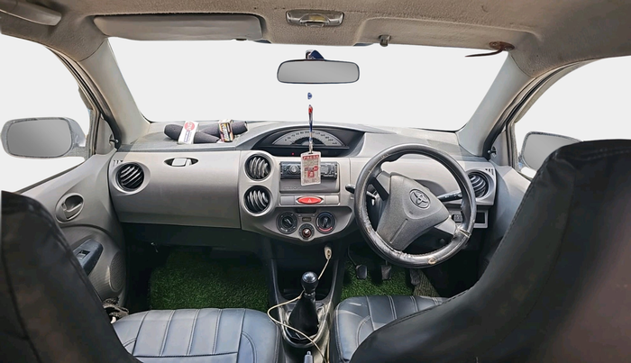 2011 Toyota Etios G, Petrol, Manual, 1,01,625 km, interior