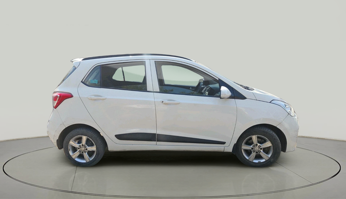 2017 Hyundai Grand i10 SPORTZ (O) 1.2 KAPPA VTVT, Petrol, Manual, 1,31,225 km, exterior