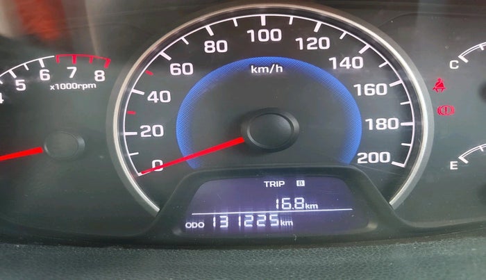 2017 Hyundai Grand i10 SPORTZ (O) 1.2 KAPPA VTVT, Petrol, Manual, 1,31,225 km, interior