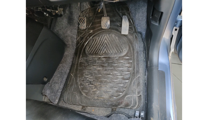 2011 Maruti Wagon R 1.0 LXI, Petrol, Manual, 1,55,892 km, interior