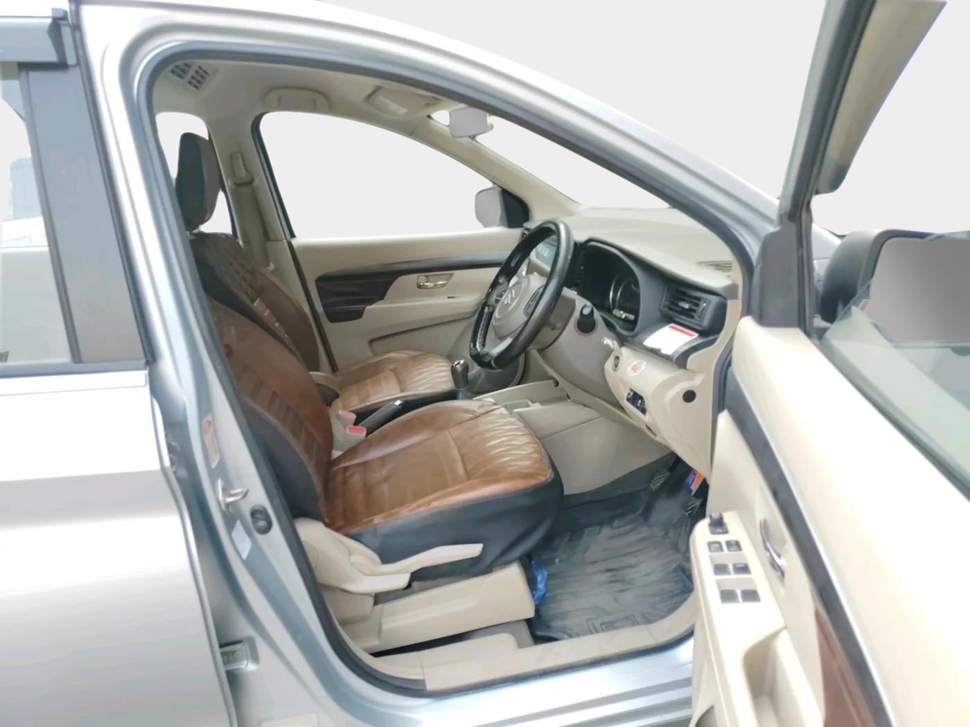 2023 Maruti Ertiga ZXI  CNG, Petrol, Manual, 46,168 km, interior