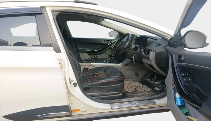 2018 Tata NEXON XT DIESEL, Diesel, Manual, 55,438 km, interior