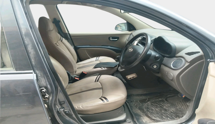 2012 Hyundai i10 MAGNA 1.1, Petrol, Manual, 32,130 km, interior