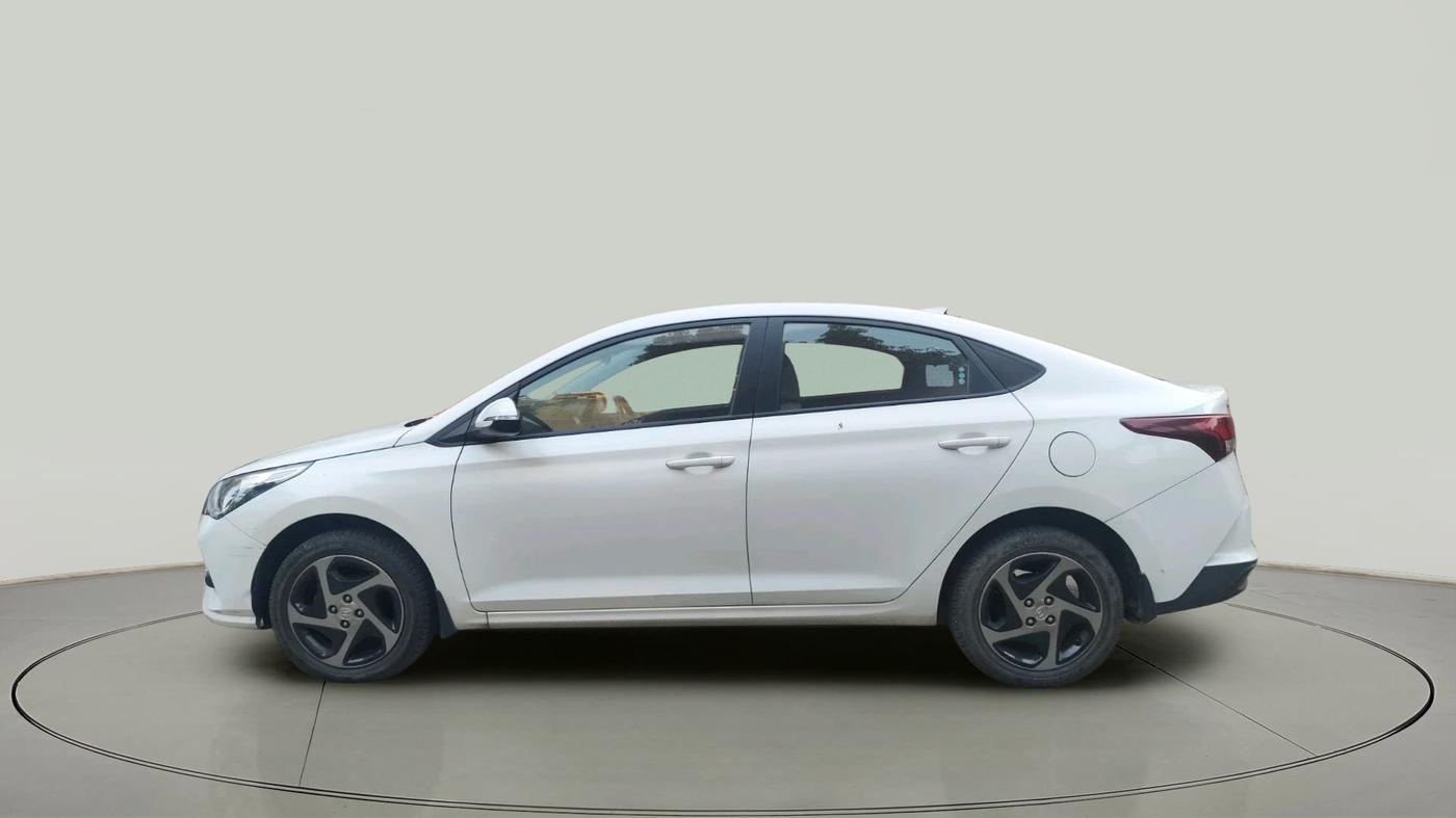 2022 Hyundai Verna S PLUS 1.5 VTVT, Petrol, Manual, 5,796 km, exterior