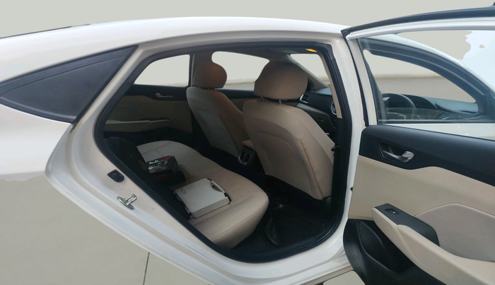 2022 Hyundai Verna S PLUS 1.5 VTVT, Petrol, Manual, 5,796 km, interior