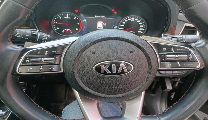 2021 KIA SELTOS GTX PLUS AT 1.5 DIESEL, Diesel, Automatic, 1,22,467 km, interior