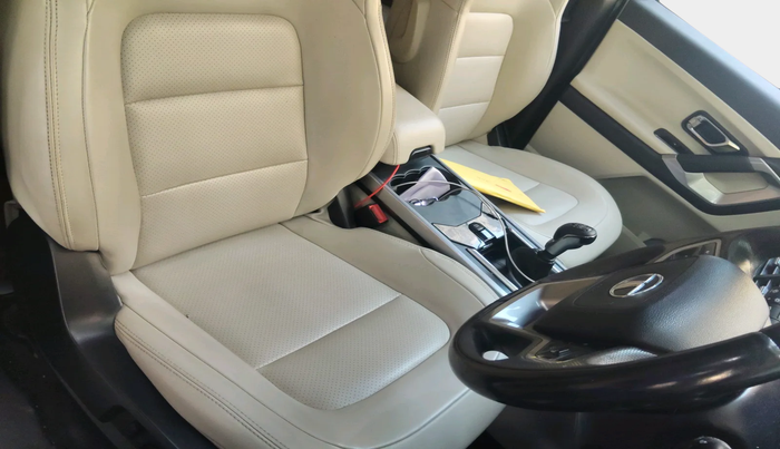 2021 Tata Safari XZ PLUS 6 S, Diesel, Manual, 1,42,175 km, interior