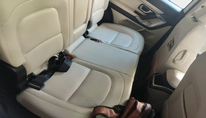 2021 Tata Safari XZ PLUS 6 S, Diesel, Manual, 1,42,175 km, interior