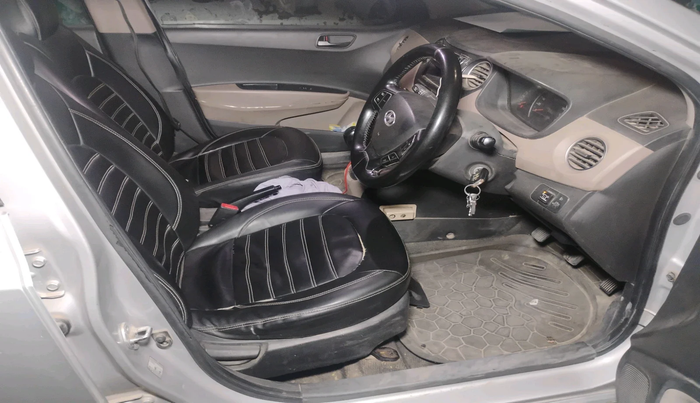 2015 Hyundai Grand i10 MAGNA 1.2 KAPPA VTVT, Petrol, Manual, 1,62,111 km, interior