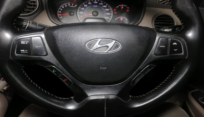 2015 Hyundai Grand i10 MAGNA 1.2 KAPPA VTVT, Petrol, Manual, 1,62,111 km, interior