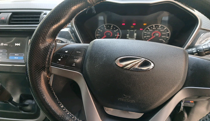 2017 Mahindra KUV 100 NXT K8 D 6 STR, Diesel, Manual, 39,508 km, interior