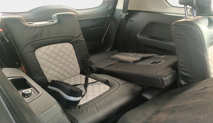 2021 Tata Safari XZA PLUS, Diesel, Automatic, 1,35,841 km, interior