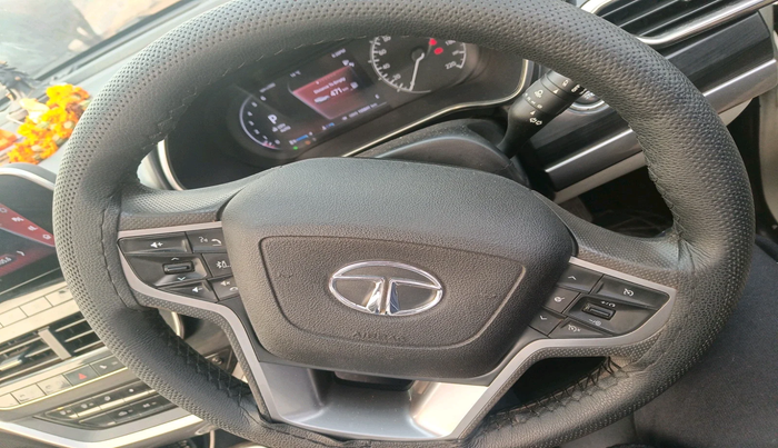 2021 Tata Safari XZA PLUS, Diesel, Automatic, 1,35,841 km, interior
