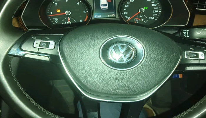 2018 Volkswagen Passat HIGHLINE DSG, Diesel, Automatic, 93,365 km, interior
