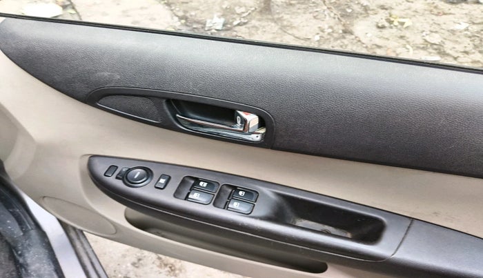 2013 Hyundai i20 SPORTZ 1.2, Petrol, Manual, 69,108 km, interior