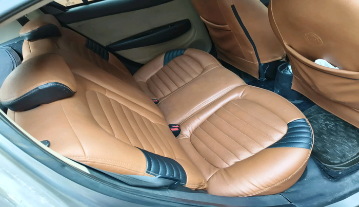 2013 Hyundai i20 SPORTZ 1.2, Petrol, Manual, 69,108 km, interior