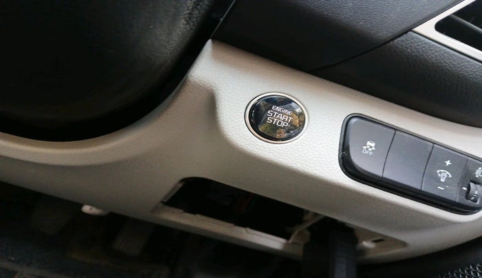 2022 KIA SELTOS HTX PETROL 1.5, Petrol, Manual, 27,810 km, interior