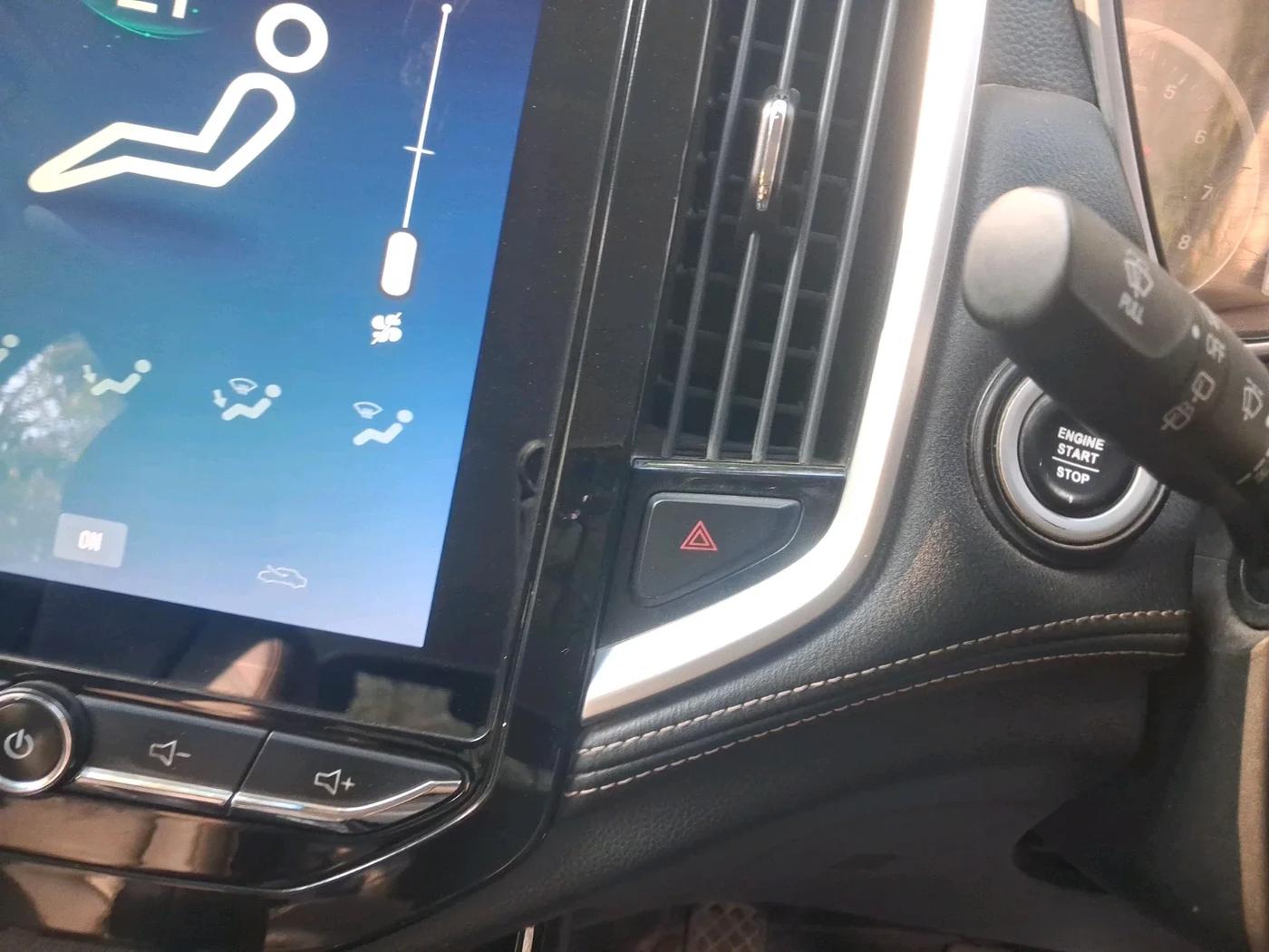 2019 MG HECTOR SMART HYBRID 1.5 PETROL, Petrol, Manual, 83,406 km, interior