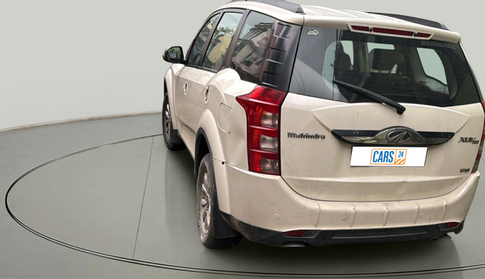 2015 Mahindra XUV500 W10, Diesel, Manual, 1,95,368 km, exterior