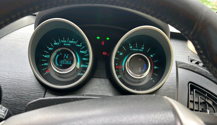 2015 Mahindra XUV500 W10, Diesel, Manual, 1,95,368 km, interior