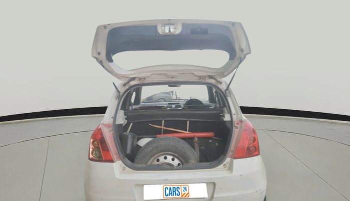 2010 Maruti Swift LXI, Petrol, Manual, 1,11,323 km, exterior