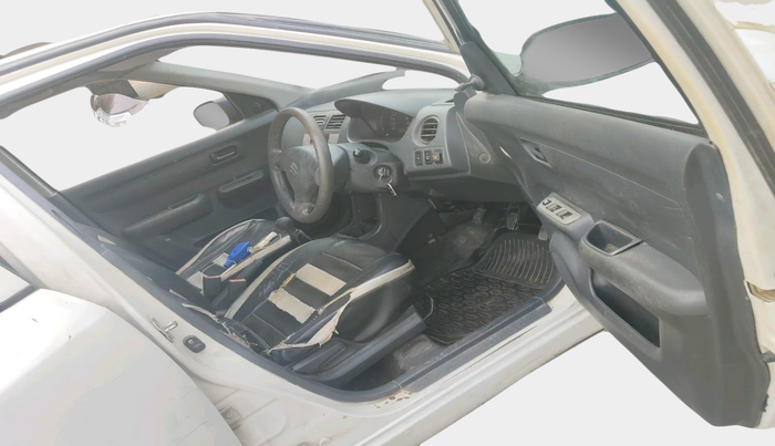 2010 Maruti Swift LXI, Petrol, Manual, 1,11,323 km, interior
