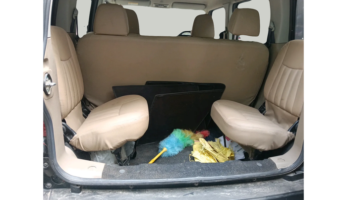 2015 Mahindra TUV300 T8 AMT, Diesel, Automatic, 89,101 km, exterior